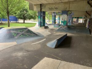9th Street & Poplar Diy Skate Park