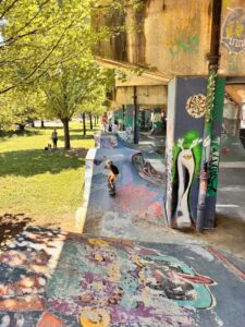 9th Street & Poplar Diy Skate Park © Oliver Berlic on Google Maps