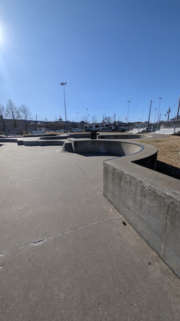 Bowling Green Skate Park © Michael Richardson on Google Maps