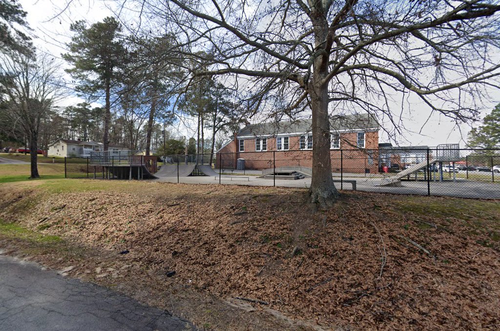 Csra Skate Park © Mirna Hernandez on Google Maps
