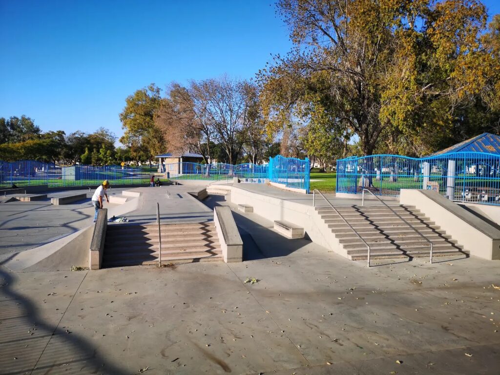 Centennial Skatepark © Phil3636 on Google Maps