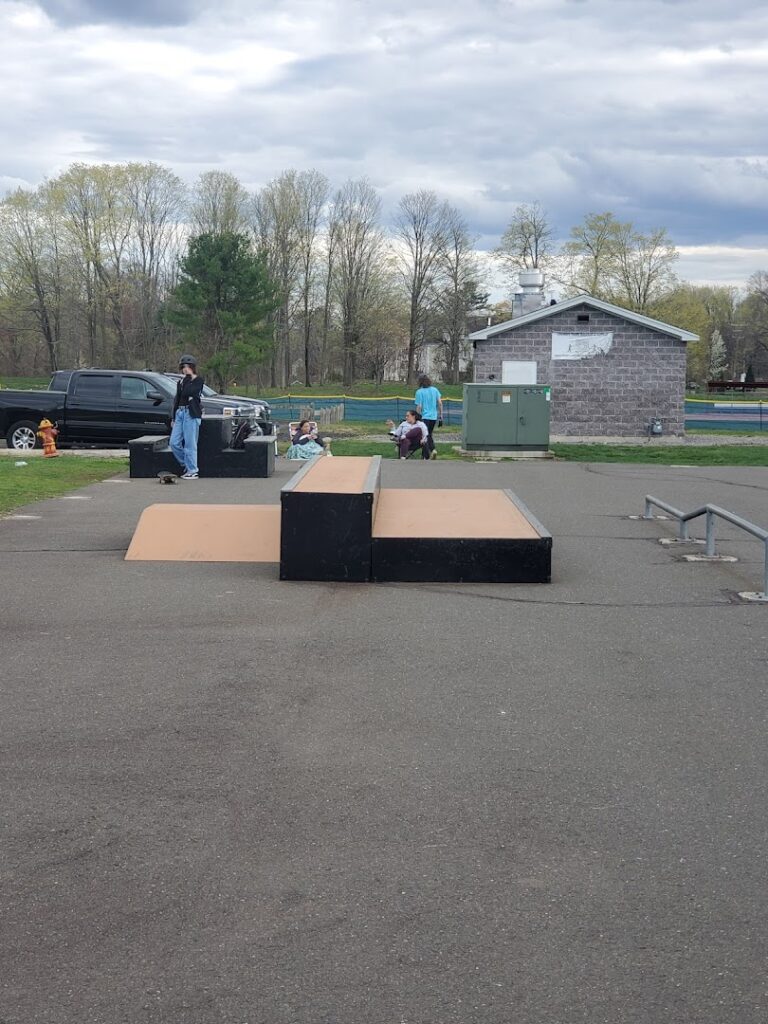 Cheshire Skatepark © Justin Beauge on Google Maps