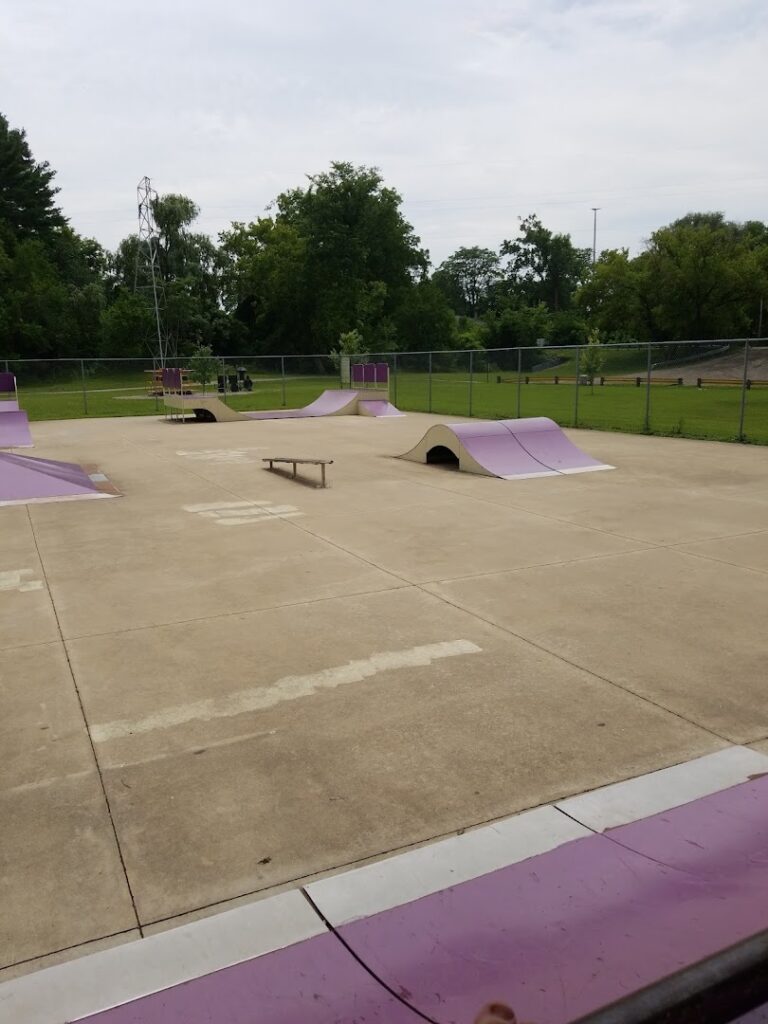 Clio Skate Park © Luke Henig on Google Maps