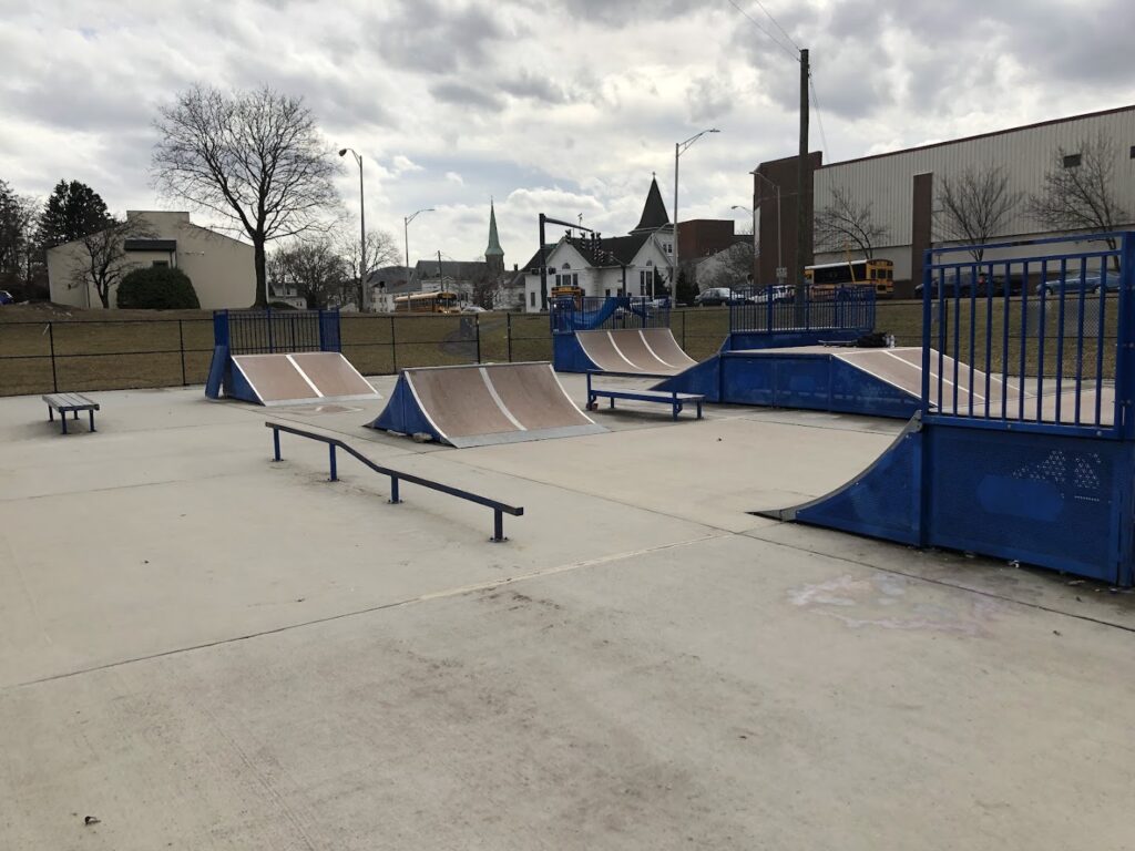 Lil Danbury Skate Park © noah on Google Maps