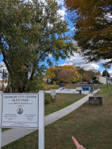 Lil Danbury Skate Park © Daniel Barrera on Google Maps