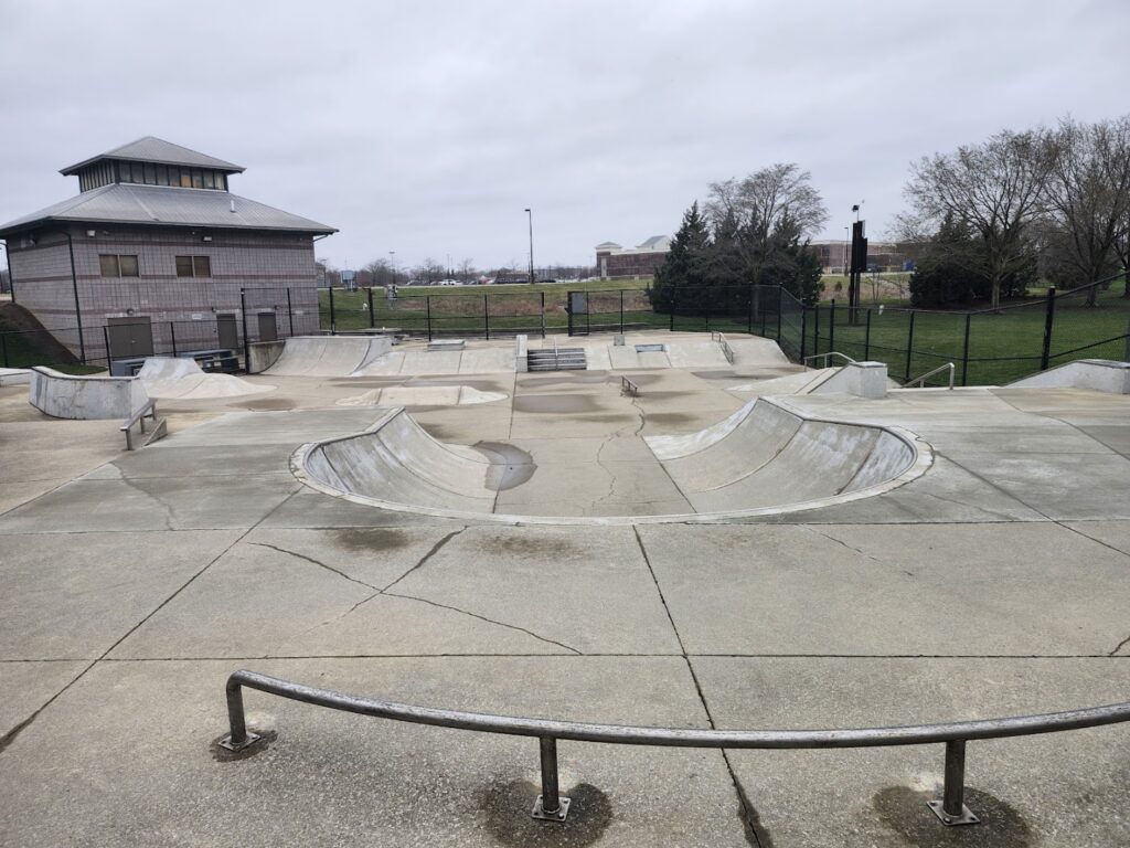 Dillon Park Skate Park © DIRTIGARAGE MODS on Google Maps