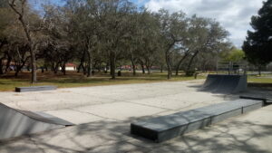 Downey Skatepark © Xslowxvico Jojo on Google Maps
