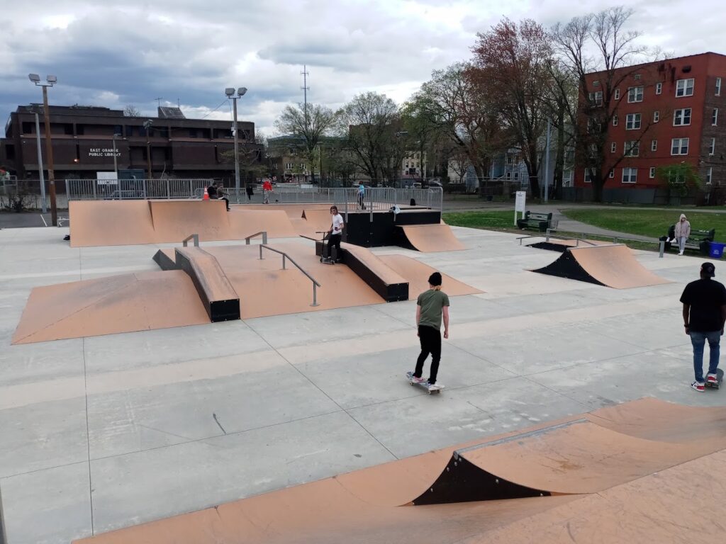 East Orange Memorial Skatepark © Nikolas Pineda Tejada on Google Maps
