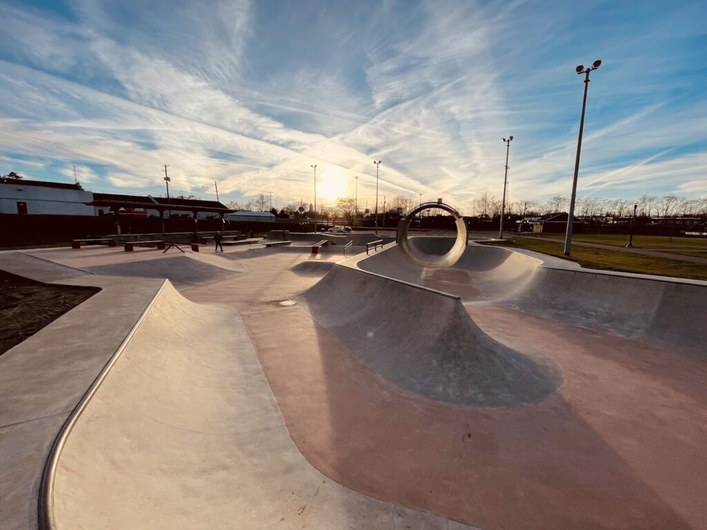 Everett Park © Alan APR4U Reid on Google Maps