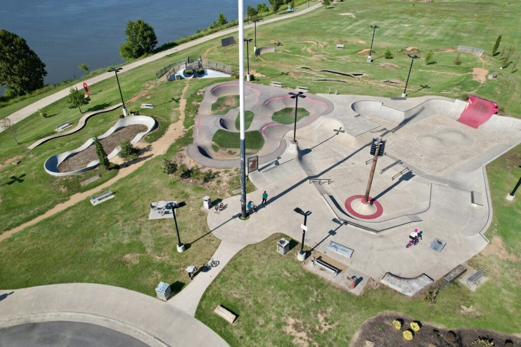 Fort Smith Skate & Bike Park © Heath Sharp on Google Maps