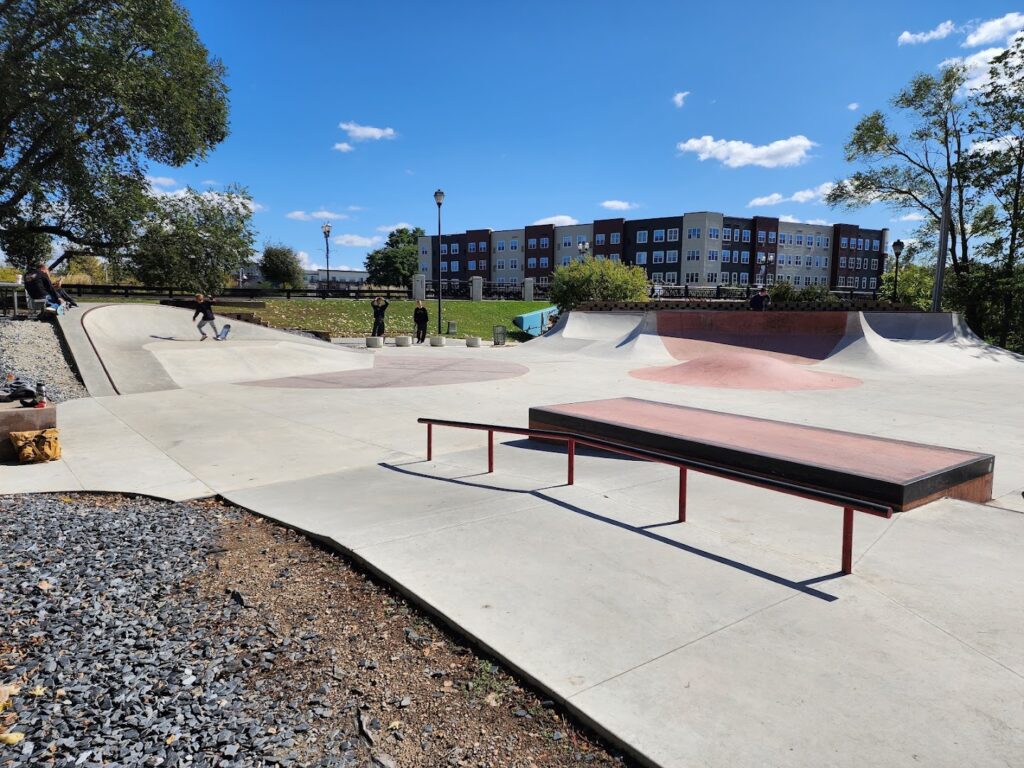Foster Park Skatepark © Clay Eppley on Google Maps