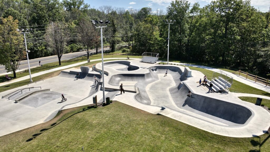 Free Fall Action Park © Fordycent72 on Google Maps