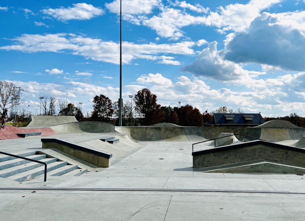 Hal & Berni Hanson Park Skate Park © Laurie Langdon on Google Maps