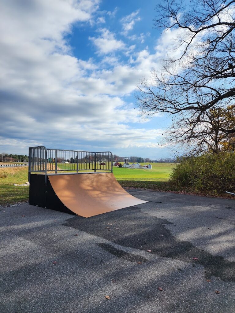 Hampstead Skatepark © Kenny Kluge on Google Maps