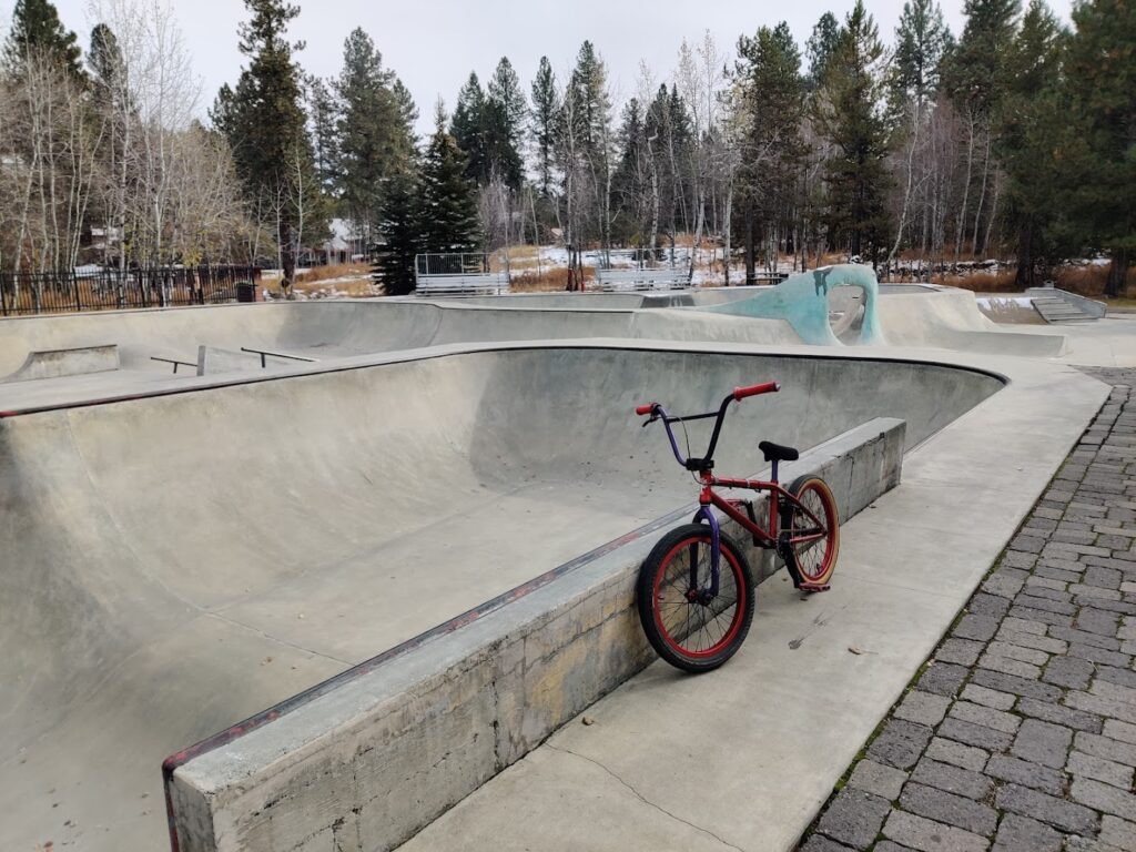 Harshman Skate Park © Sizzlak Industries on Google Maps