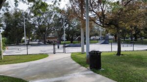 Hollywood West Skate Park © Justin on Google Maps