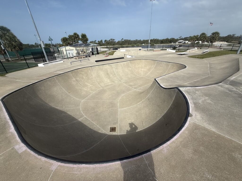 J.m. Berlin/rotary Skatepark © Gust Hunter on Google Maps