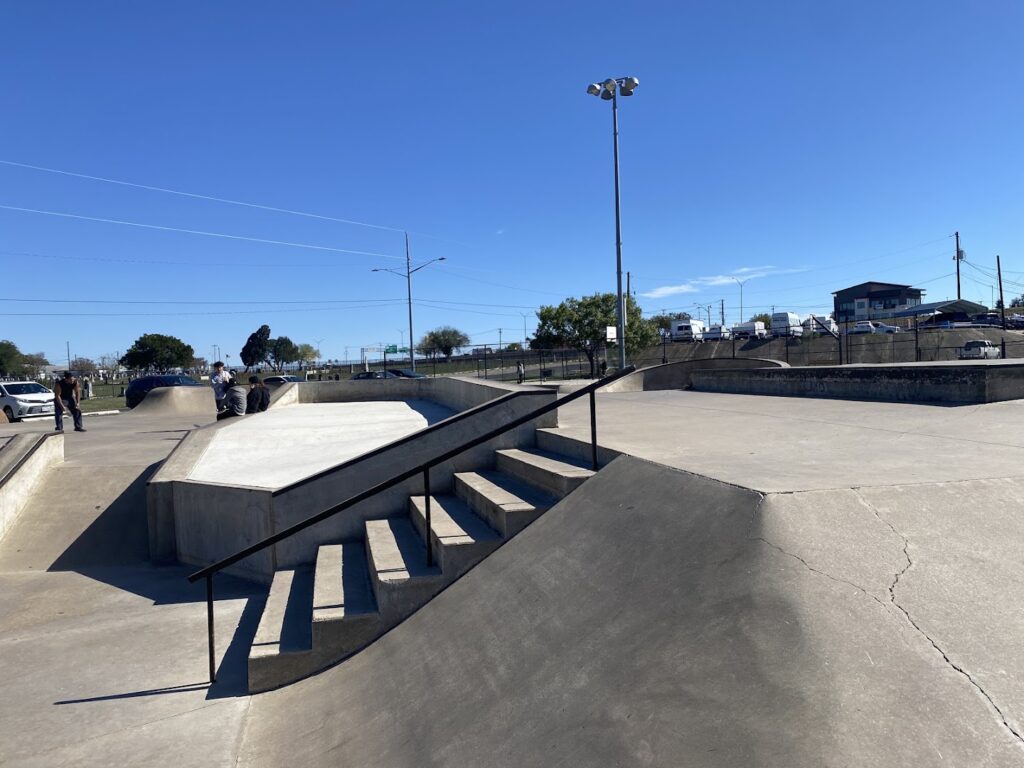 Jaws Skate Park © Martin Cooper on Google Maps