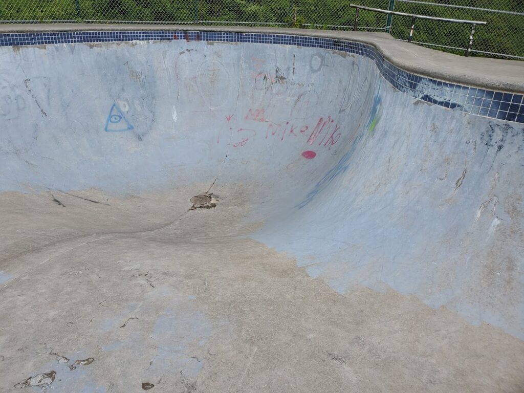 Keeney Skateboard Facility (within Mill Woods Park) © Justin Beauge on Google Maps
