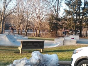 Knollwood Skate Park © Ashley Watts on Google Maps