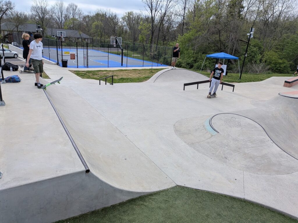 La Grange Skatepark © Roger Moraes on Google Maps