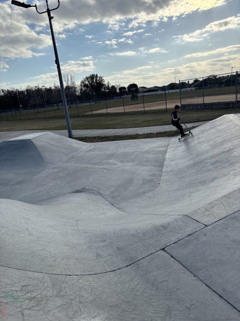 Lakeside Skate Park © Xnlee on Google Maps