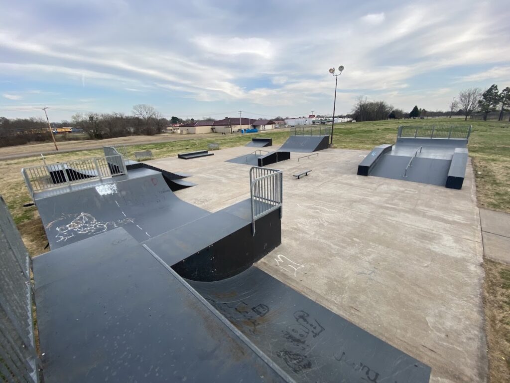 Love-hatbox Skatepark © Daniel Collins on Google Maps