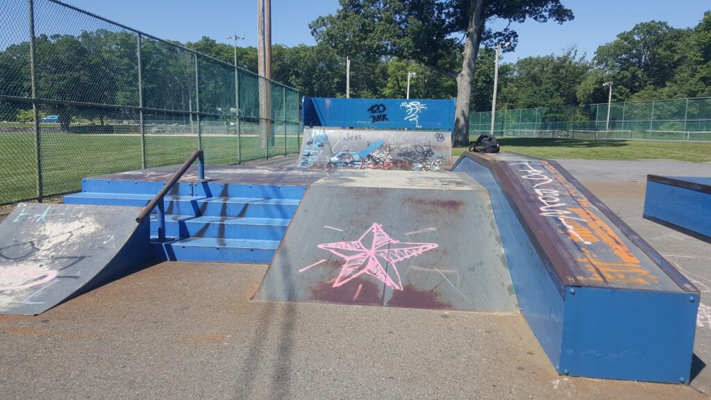 Mansfield Skatepark © Twigg 053 on Google Maps