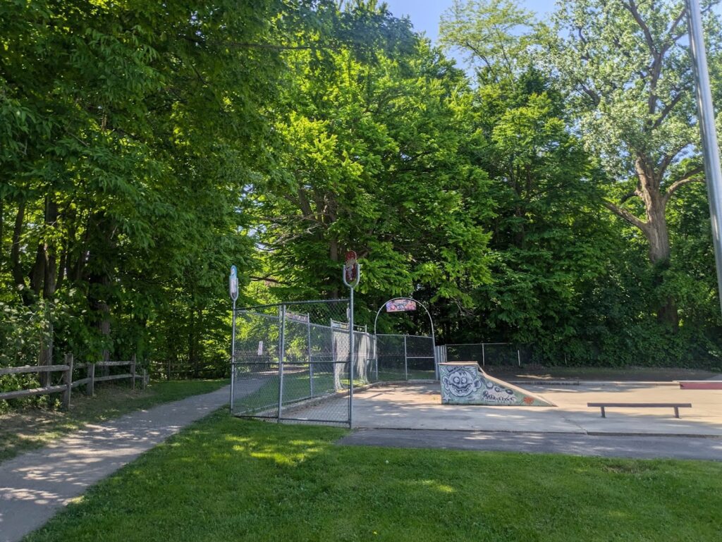 Memorial Skate Park © Eran Dromy on Google Maps