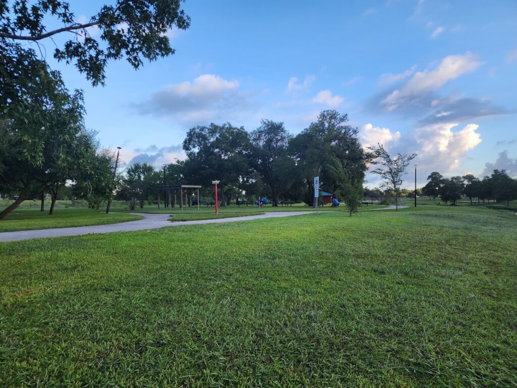 Memorial Park Skatepark © Humberto Treviño on Google Maps