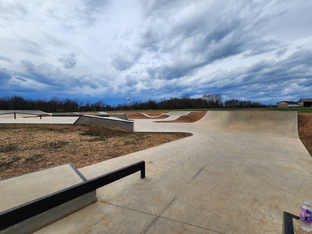 Middletown Skate Spot © Mike German on Google Maps