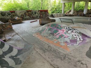 Newport Skatepark-under The Bridge © Bret L on Google Maps