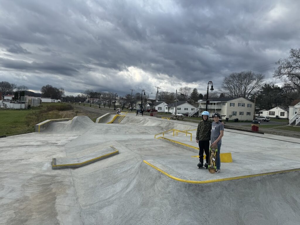 Oak Hill Skate Park © Andrew Pense on Google Maps