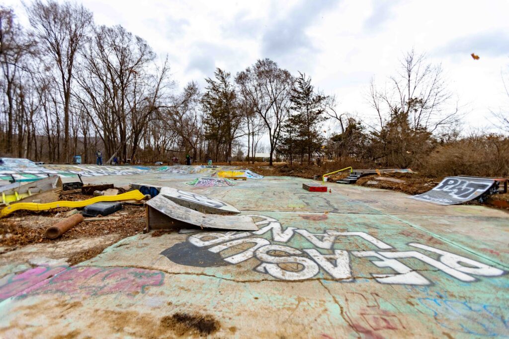 Oakland Diy Skatepark © B3RKY on Google Maps