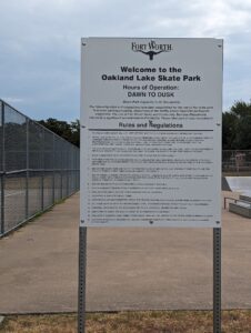 Oakland Lake Skate Park © Occ U. Pant (Occupant) on Google Maps