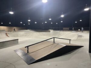 Palm Springs Skate Park © 327bealsonwheels on Google Maps