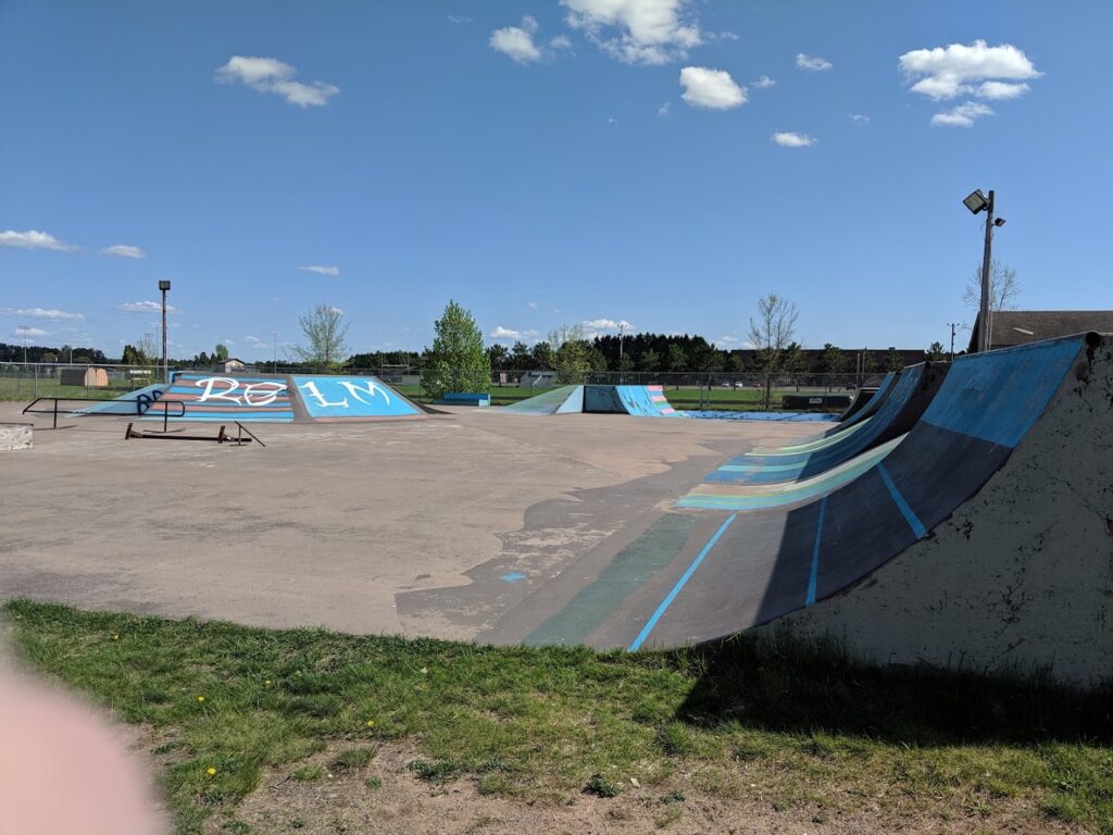 Relm Skate Park © James Radtke on Google Maps