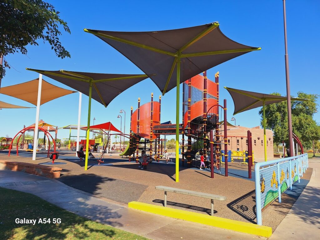 Rio Vista Community Park © Hosea Patrick on Google Maps