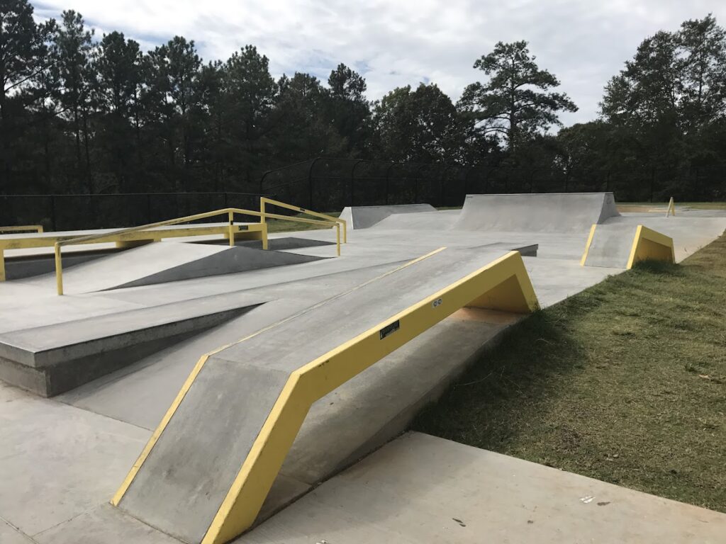Riverdale Skatepark © CS A on Google Maps