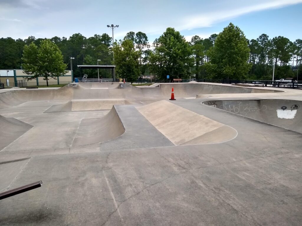 Robert-laryn Skate Park © Pat Lennon on Google Maps