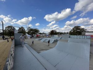 Rogers Skate & Splash Park & Rail Line Trailhead