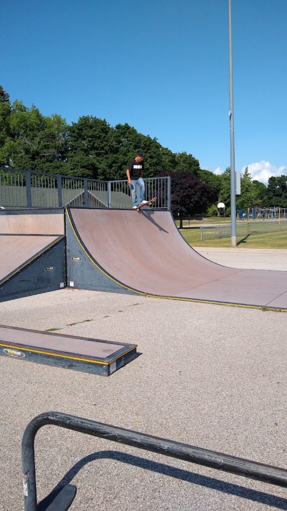 Sands Park © Amanda Stalmack on Google Maps