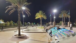Santa Clarita Skate Park © Ernesto Castaneda on Google Maps