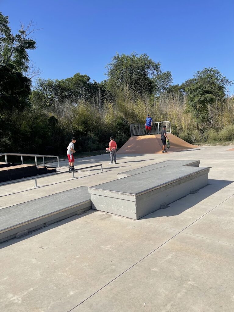 Silver Spur Skatepark © Adriana Leon on Google Maps