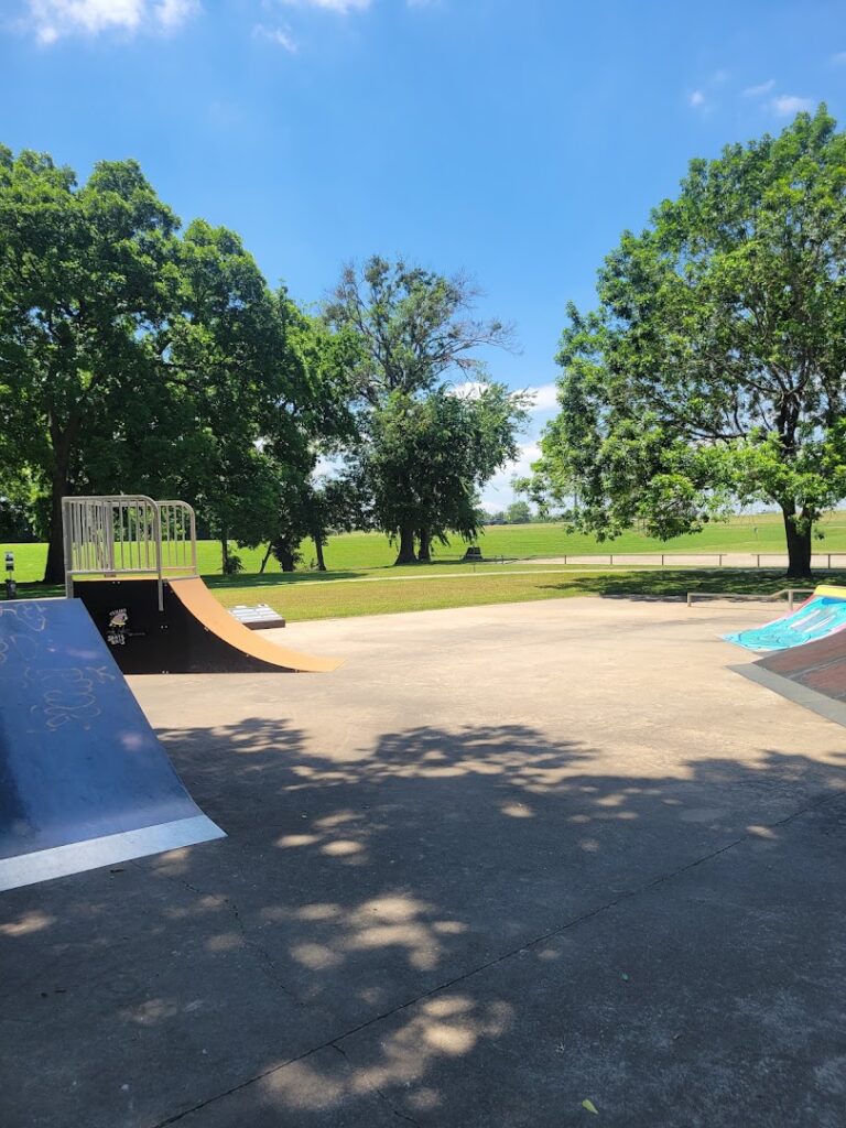 Skate Park © SpaceLizard Rae on Google Maps