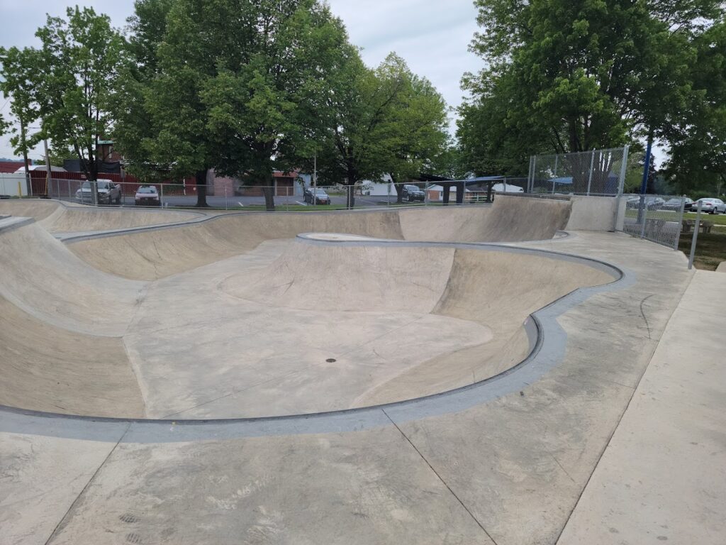 Steelton Skate Park © Rojas 13 on Google Maps