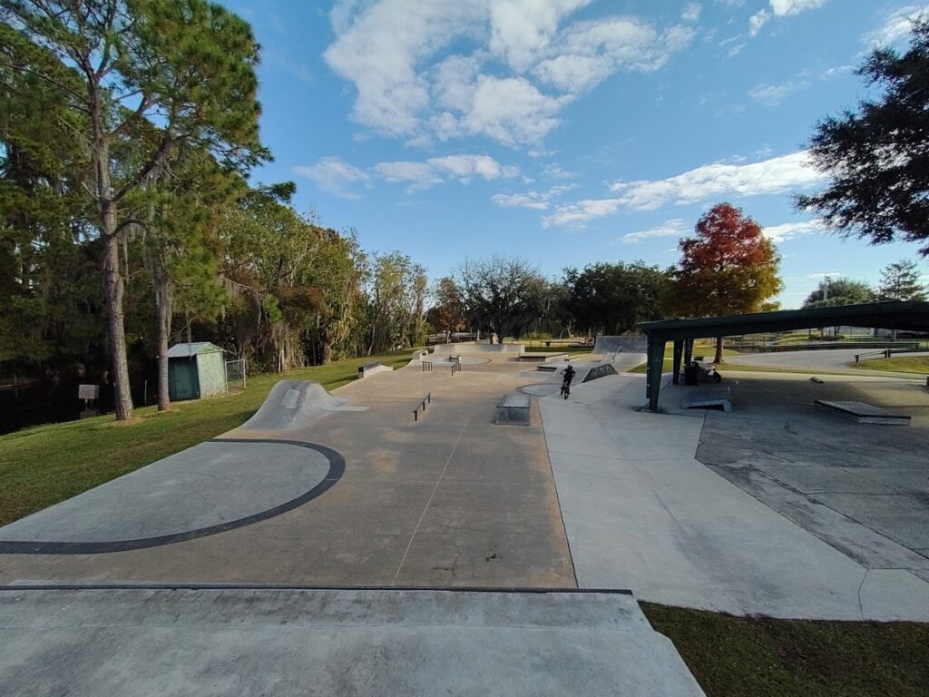 Sunset Island Skatepark © Joseph McCoy on Google Maps