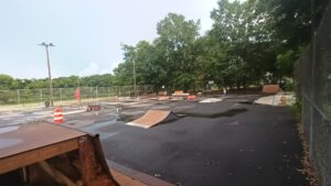 The Courts © Jeremy Walker on Google Maps