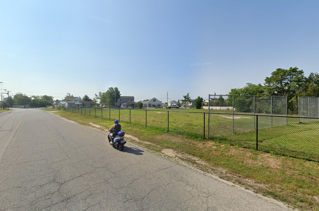 Tuckerton Skatepark © Christalena on Google Maps
