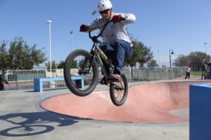 Tustin Legacy Skatepark © HOTROD on Google Maps